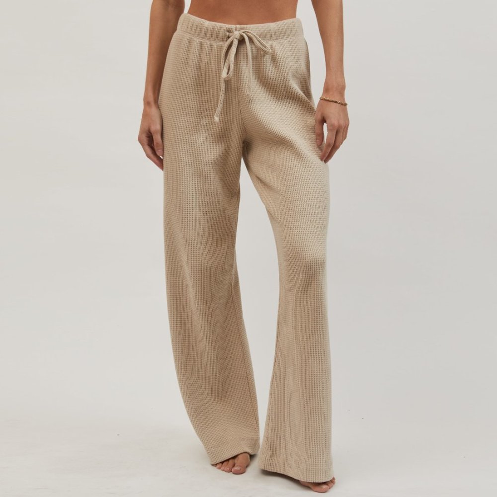 🌱SOLD🌱 NWT Donni Thermal wide leg pant in Stone